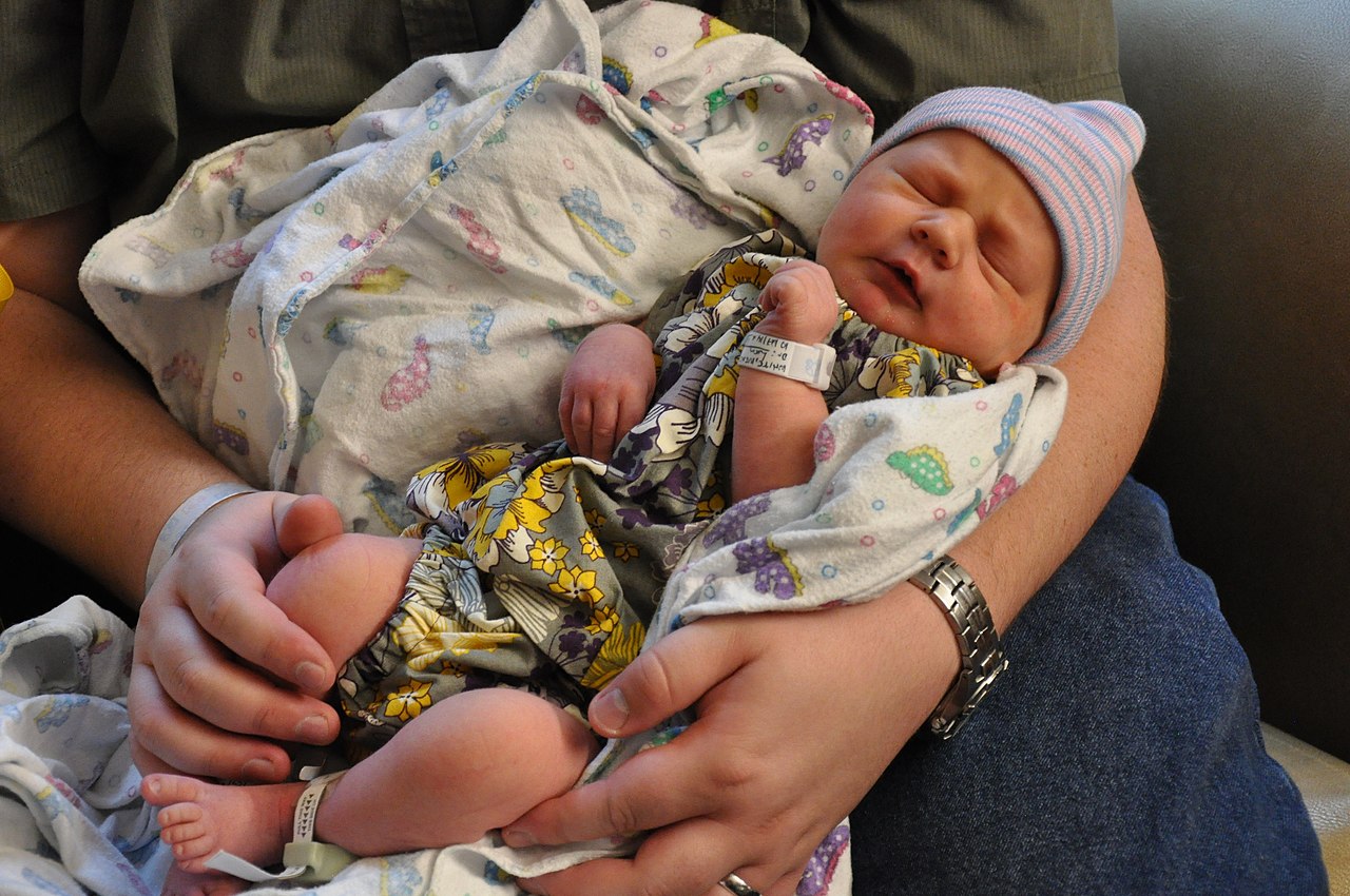 Mother of Eight: The Unique Journey of Pregnancy in Your 40s